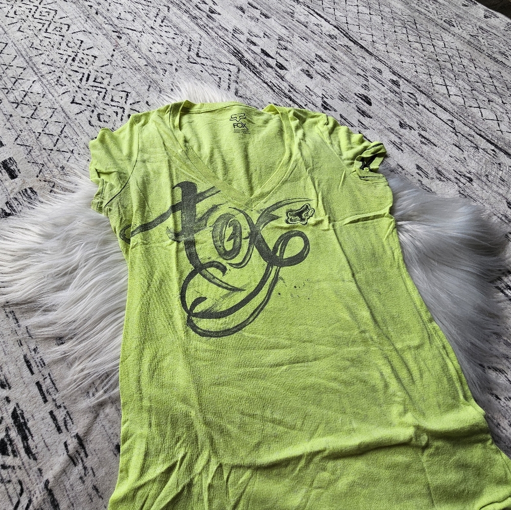Fox Heather Neon Yellow V-neck